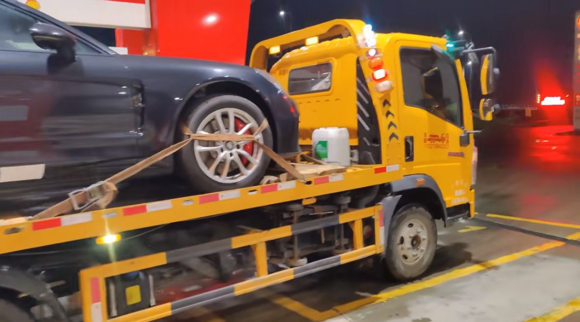 黔西南行车途中遇到突发状况该如何呼叫道路救援？
